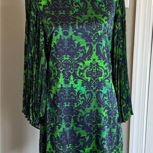 Alice + Olivia Printed Silk Plisse Sleeve Mini Dress Medium Green Navy Holiday